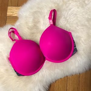Hot Pink 34DD Victoria’s Secret PINK Push-Up Bra